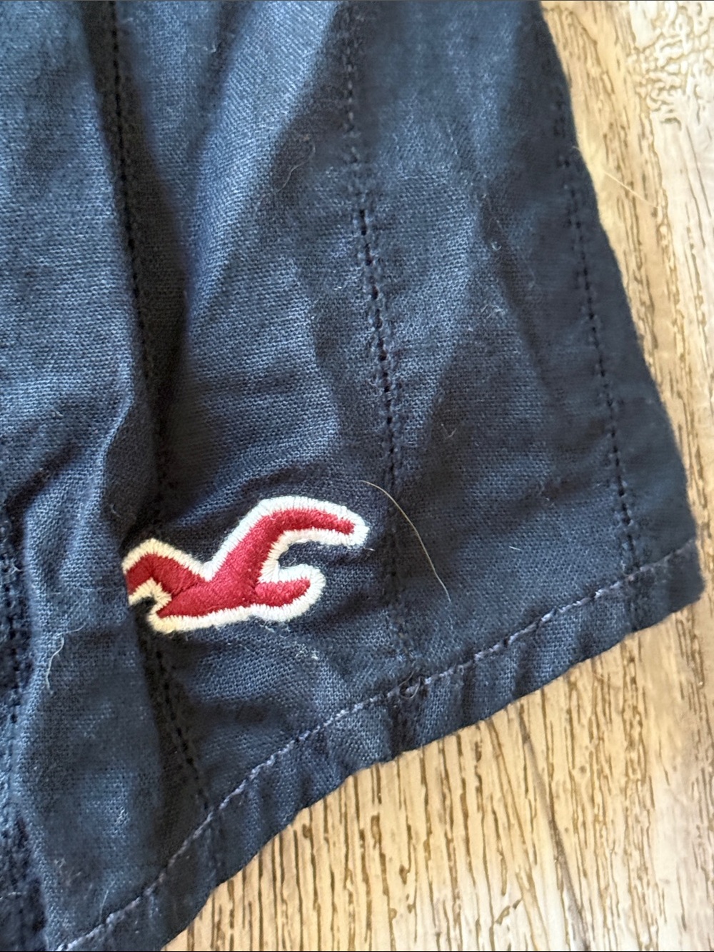 Hollister Black Ruffle-Front Button Shirt - Picture 6 of 7